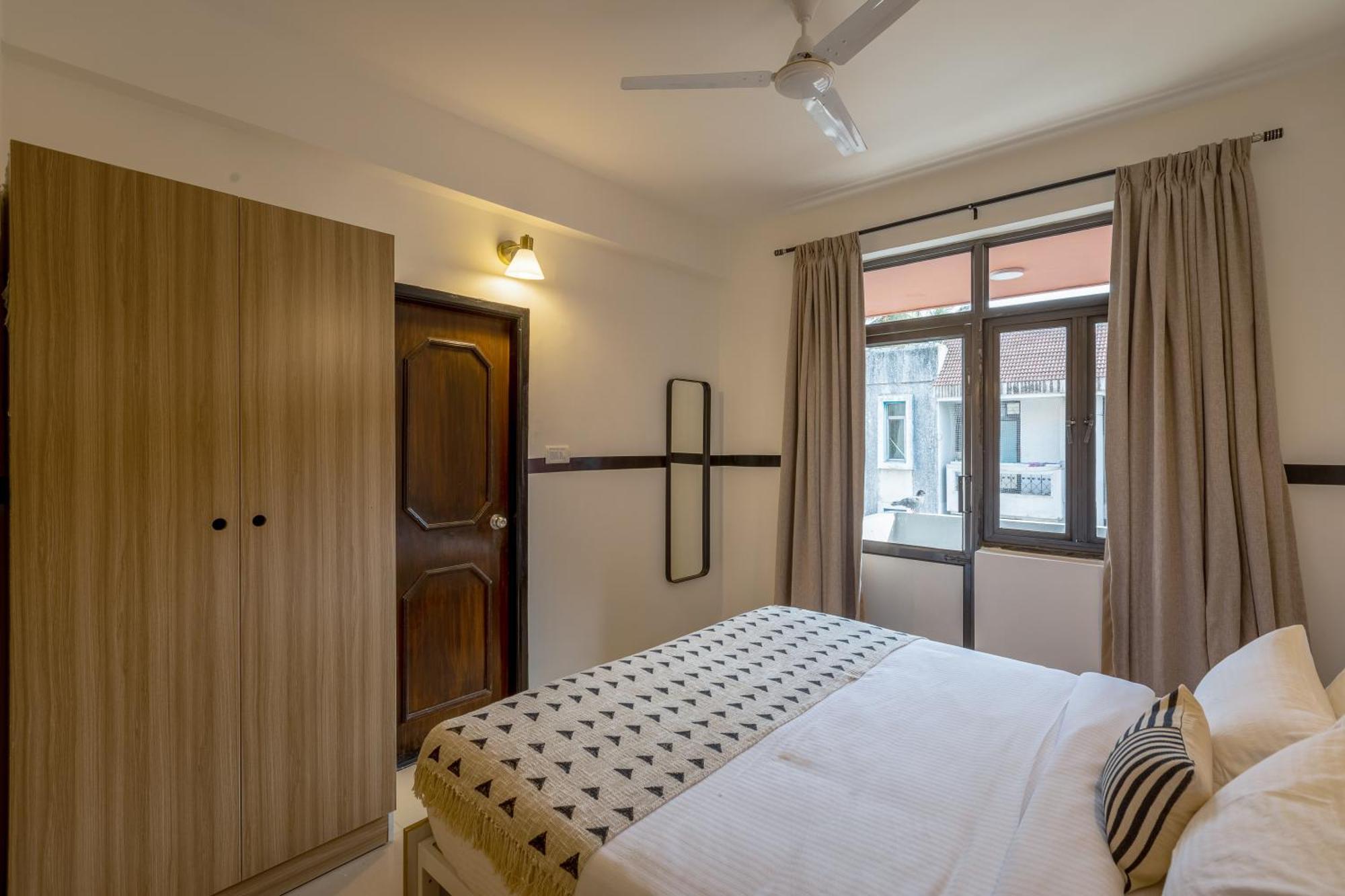 Olive Hotel Palace Road By Embassy Group Bangalore Buitenkant foto